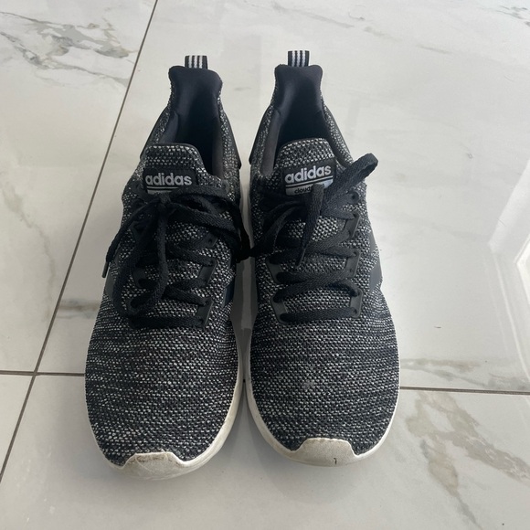Adidas Cloud Foam - Picture 2 of 5